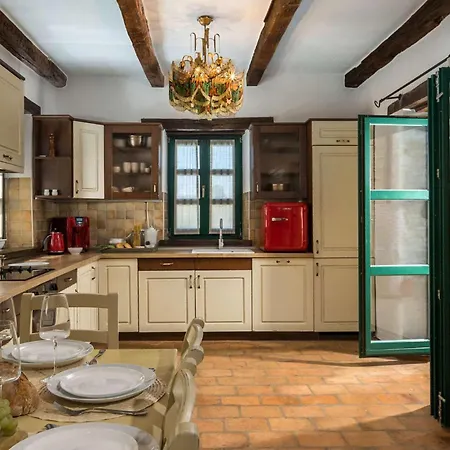 Σπίτι διακοπών Adea *