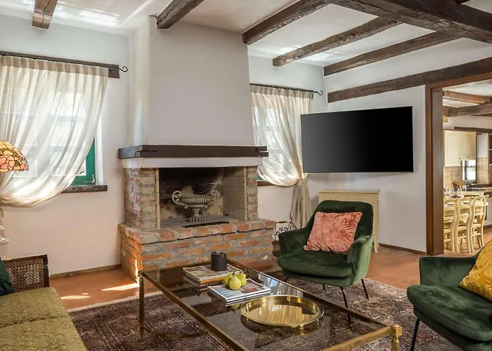 Vikendica Adea Jakici