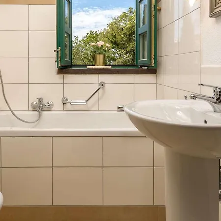 Adea Prázdninový dům Jakici